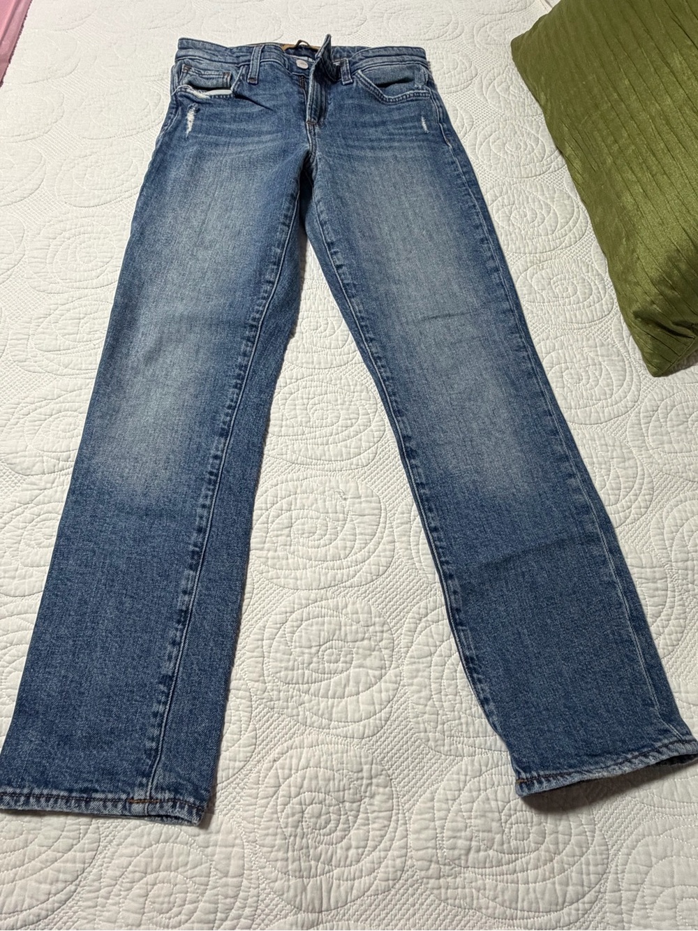 Joe's Jeans Women's Straight-Leg Jeans in Medium Wash Blue